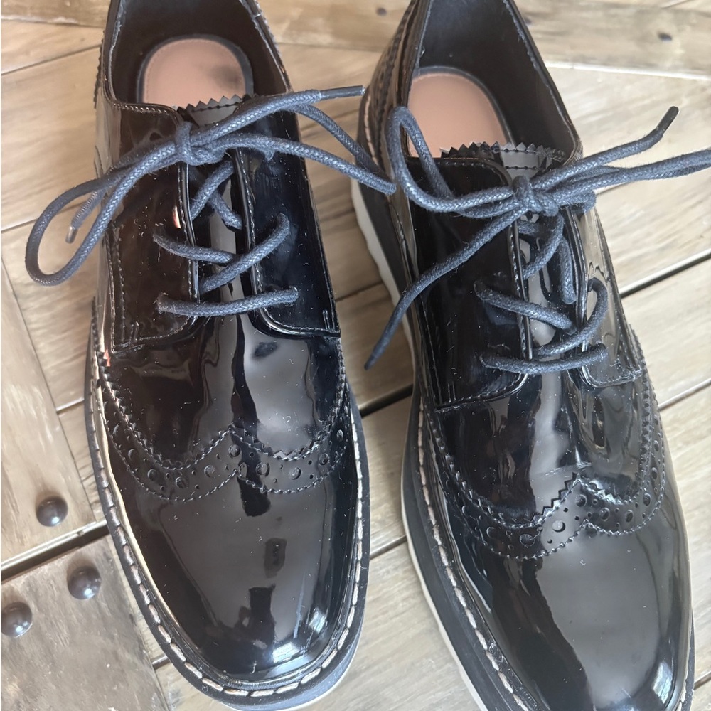 Women’s Black Oxford Shoes